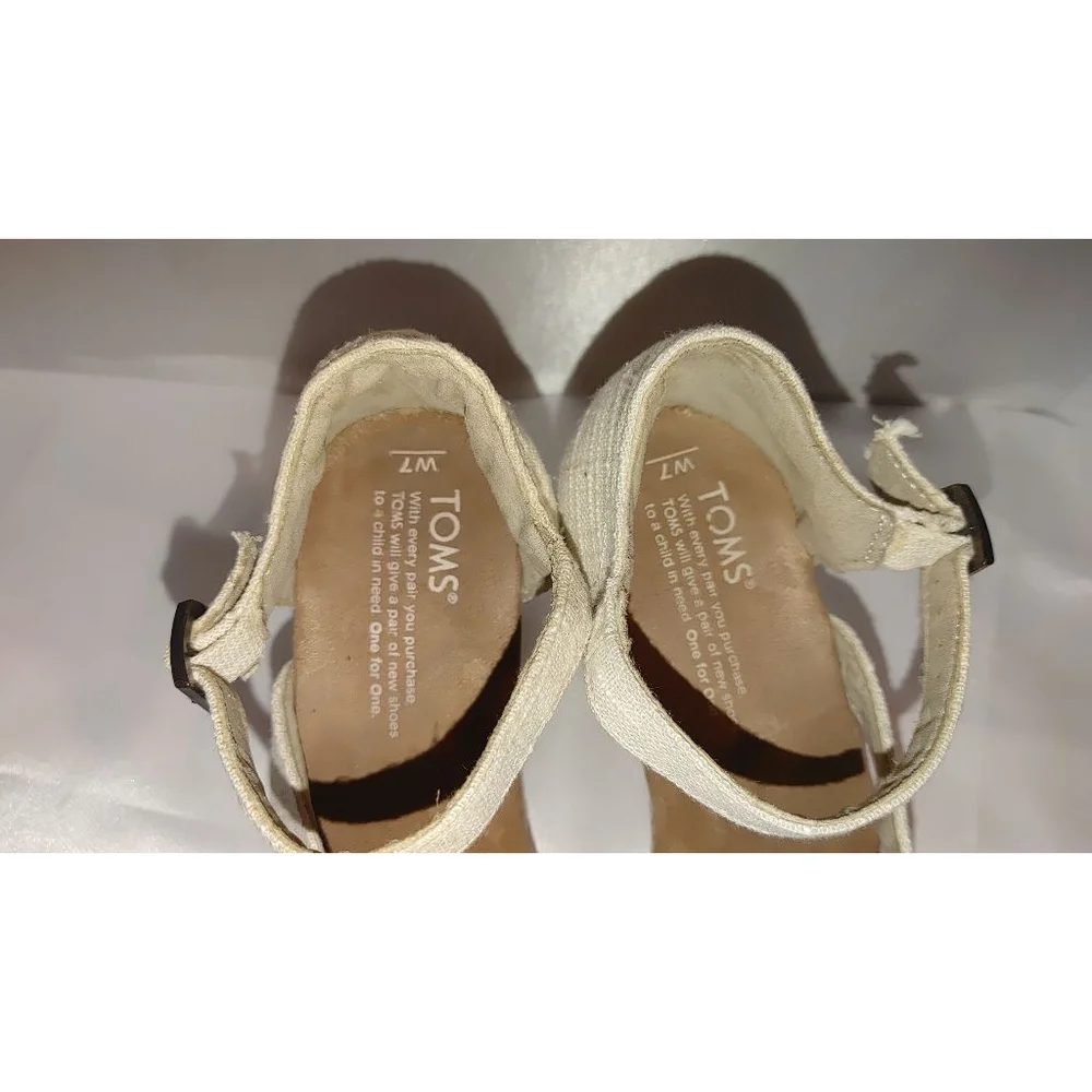 TOMS Clarissa Linen Wedge Sandal Size 7W
